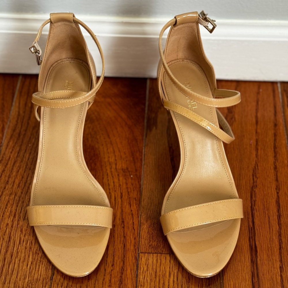MK sandals